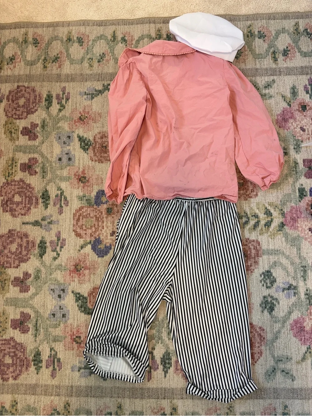 Baker’s costume / uniques/ apron and chef har